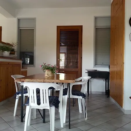Holiday home Villetta A Schiera Calabianca Scopello *