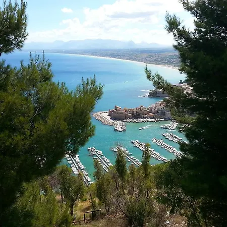 Holiday home Villetta A Schiera Calabianca Scopello